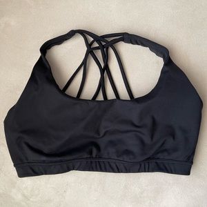 Victoria’s Secret Black Strappy Sports Bra in size Large